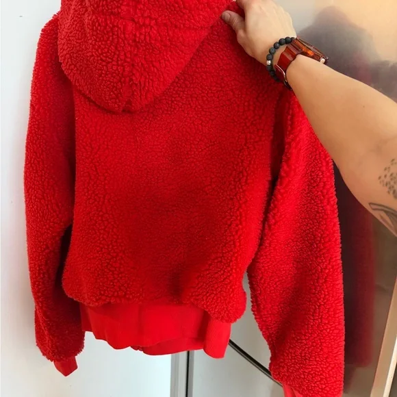 Fabletics Red Teddy Jacket - Picture 2 of 2